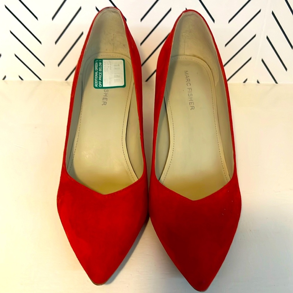 Marc Fisher pump block shoes. 8M. Used, great conditions, suede